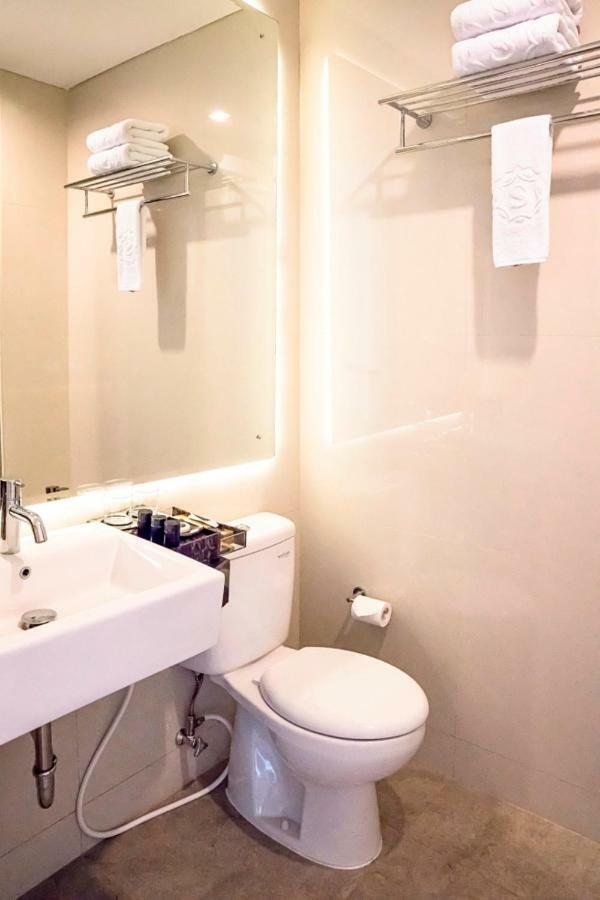 Savero Hotel Depok Luaran gambar